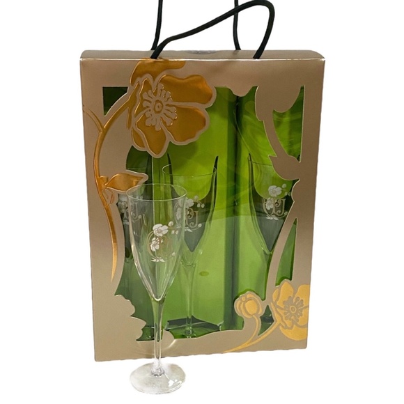 Perrier Jouet Champagne Flutes France Set Of 4 with Gift Box -USA Shipper - Picture 1 of 3